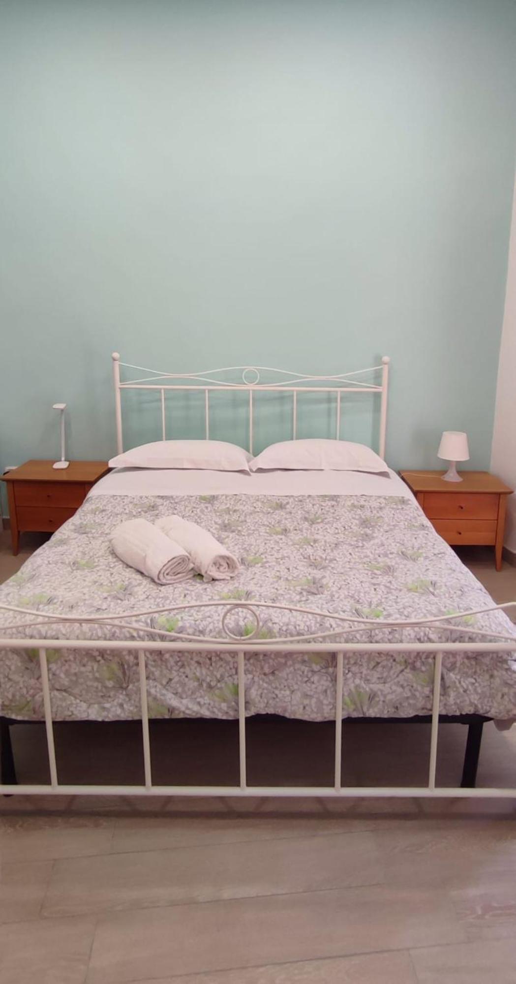 Casa Vacanze Napoli Centro Carmen & Sara מראה חיצוני תמונה